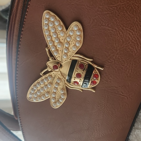 PEARL BEE Vegan Leather Clutch - Picture 2 of 5